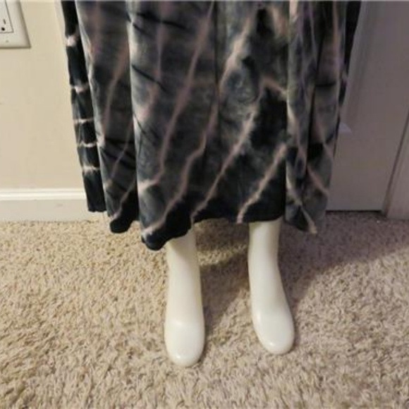 MONO B. GRAY,NAVY,LT PINK TIE DYE  SKIRT M - Picture 2 of 4